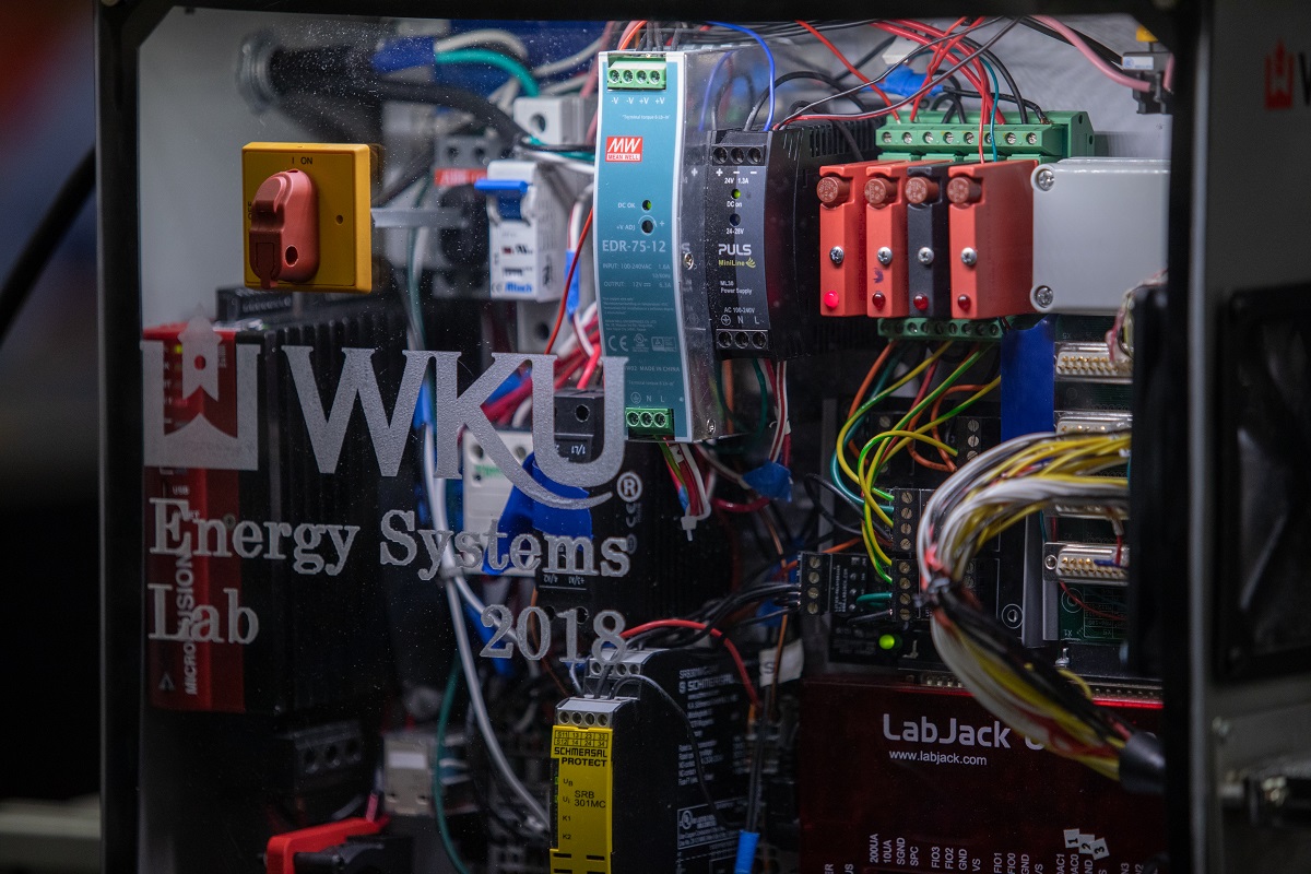 Engaging students in applied and interdisciplinary research through real-world industry funded projects.