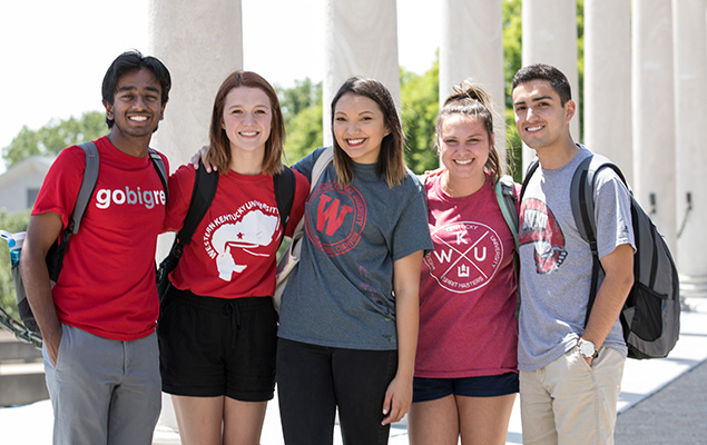 WKU students at the colonnades