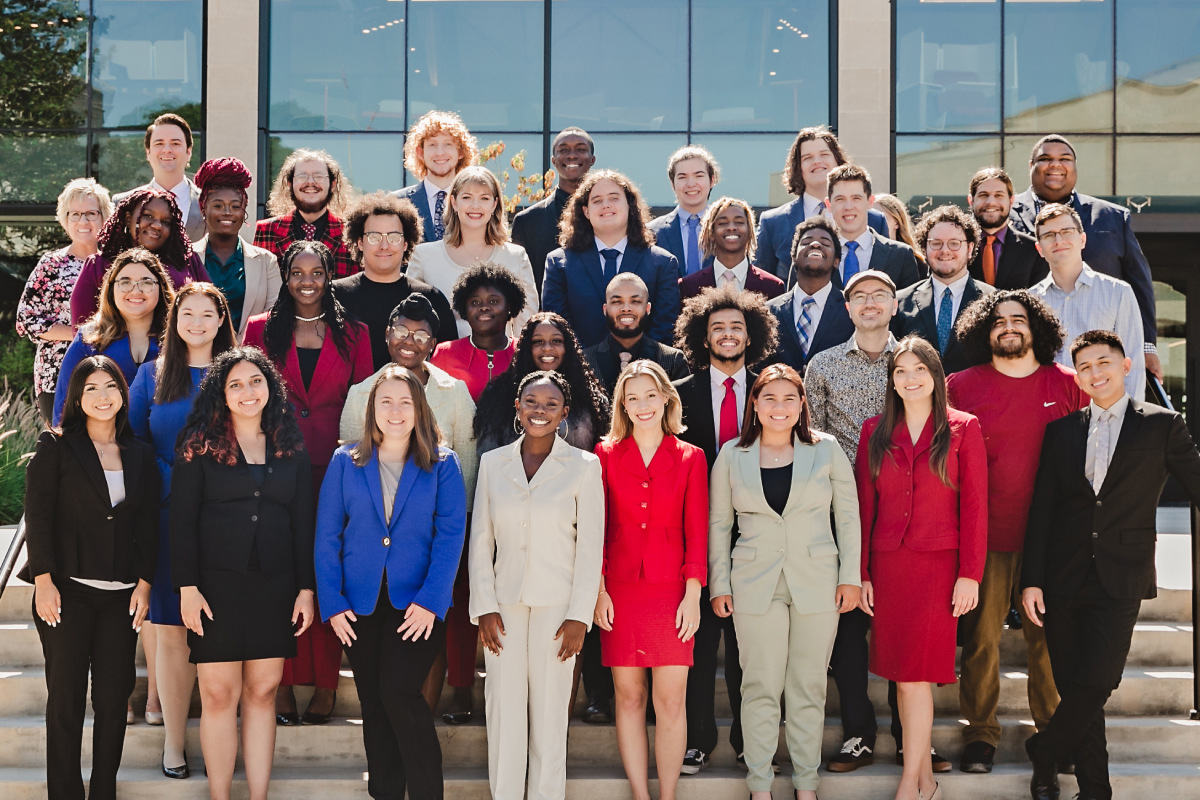 2022-23 WKU Forensic Team in front of the WKU Commons (formerly Margie Helm Library) 2022-23 WKU Forensic Team in front of the WKU Commons (formerly Margie Helm Library)
