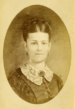 Carrie Burnam Taylor portrait