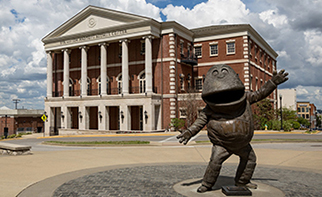 martens alumni center