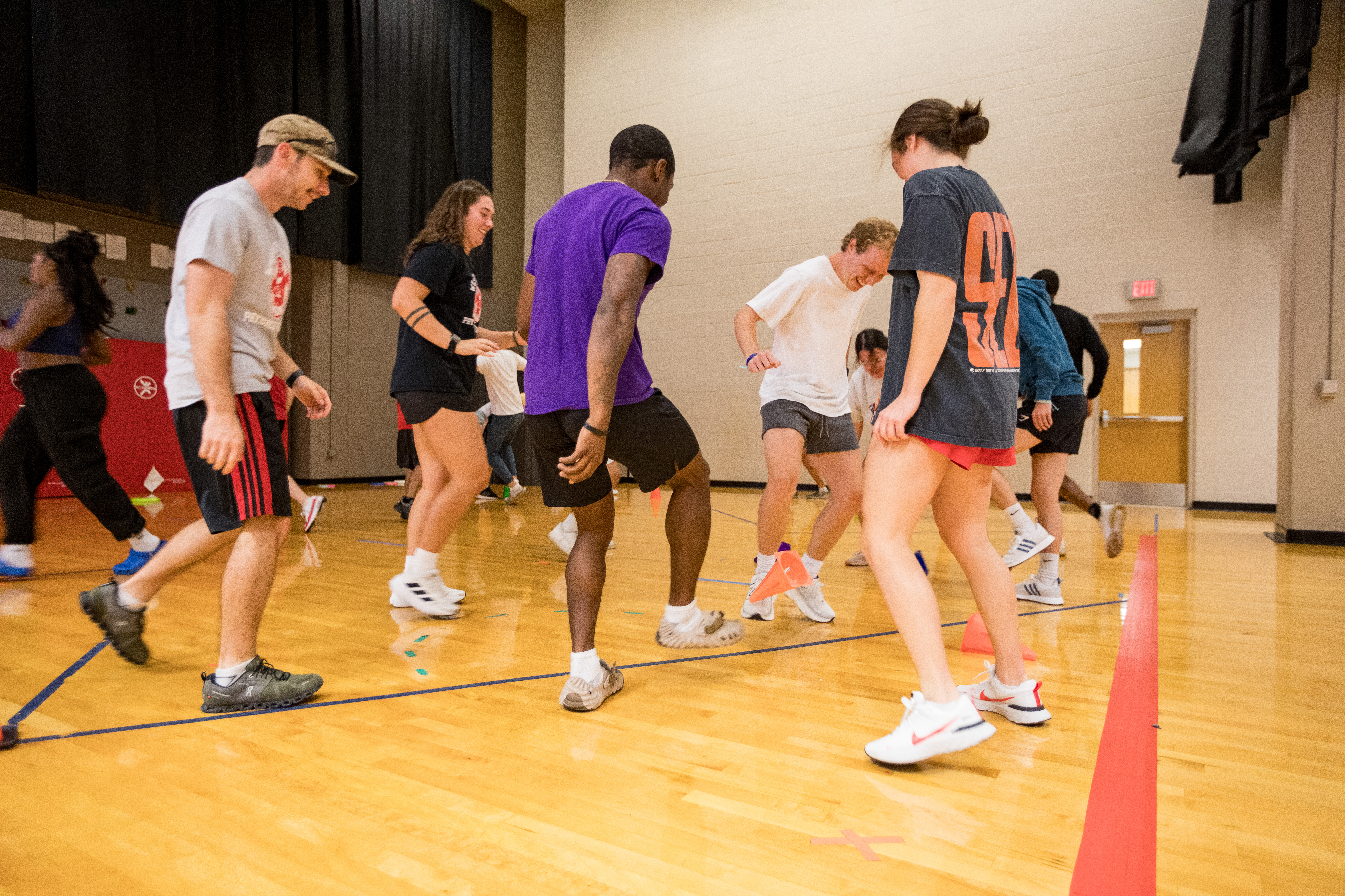 college students studying PE