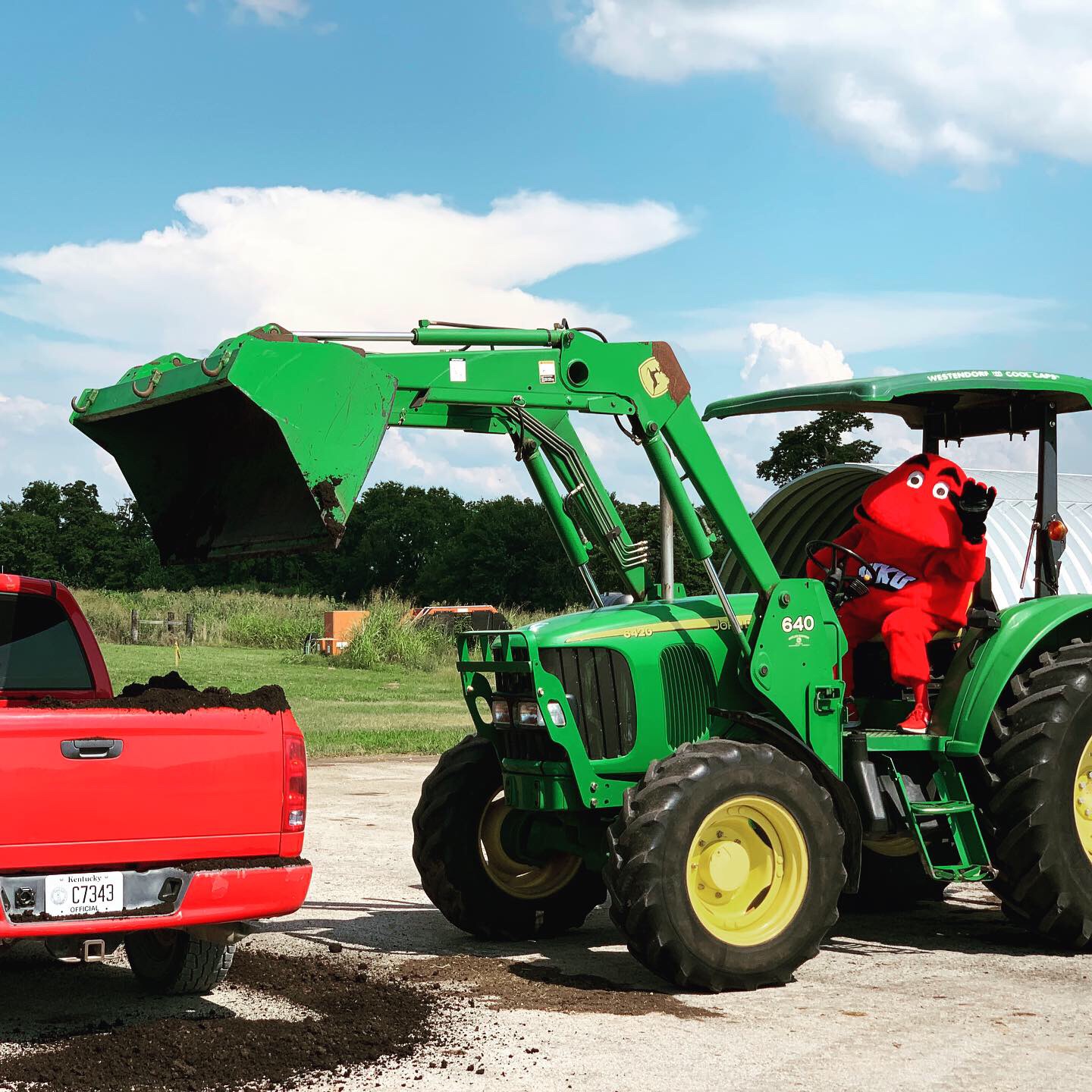Composting keeps food waste out of the garbage and in the garden! WKU composts a majority of food waste to create a nutrient-rich soil amendment and fund student scholarships.