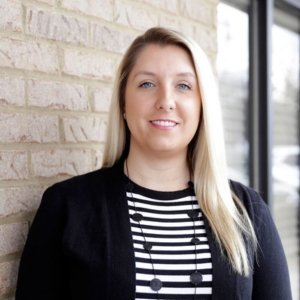 Headshot of Amanda Binion