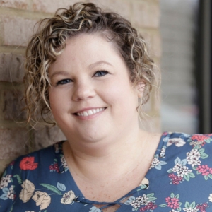 Headshot of Angela Johnson