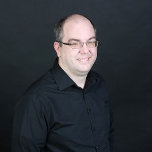 Headshot of Cameron Knight