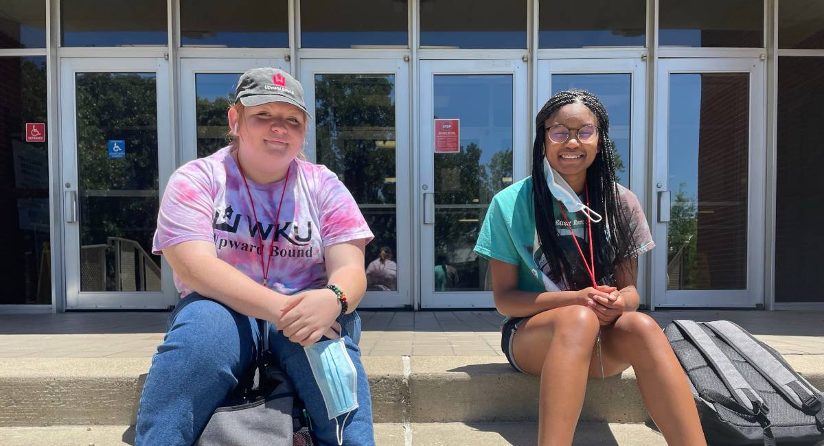 UB students at meeting