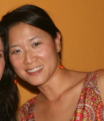 Holly Lee a picture of Holly Lee